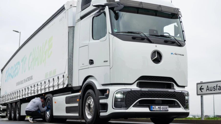 Toyota et Daimler Truck s'unissent pour créer un leader mondial des poids lourds avec Hino et Mitsubishi Fuso