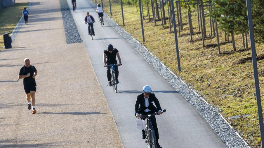 Jeune à trottinette électrique grièvement blessé dans une collision à Genève