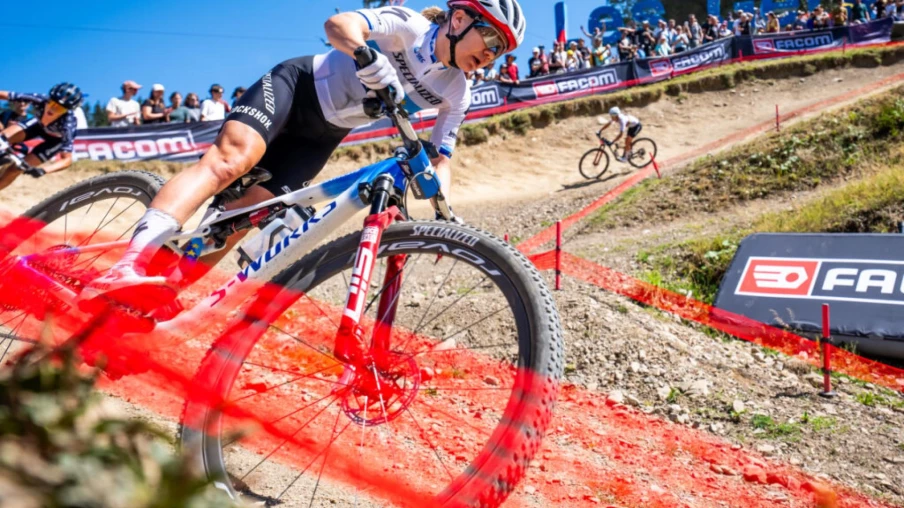 Sina Frei décroche le bronze en short-track aux Mondiaux de Val di Sole