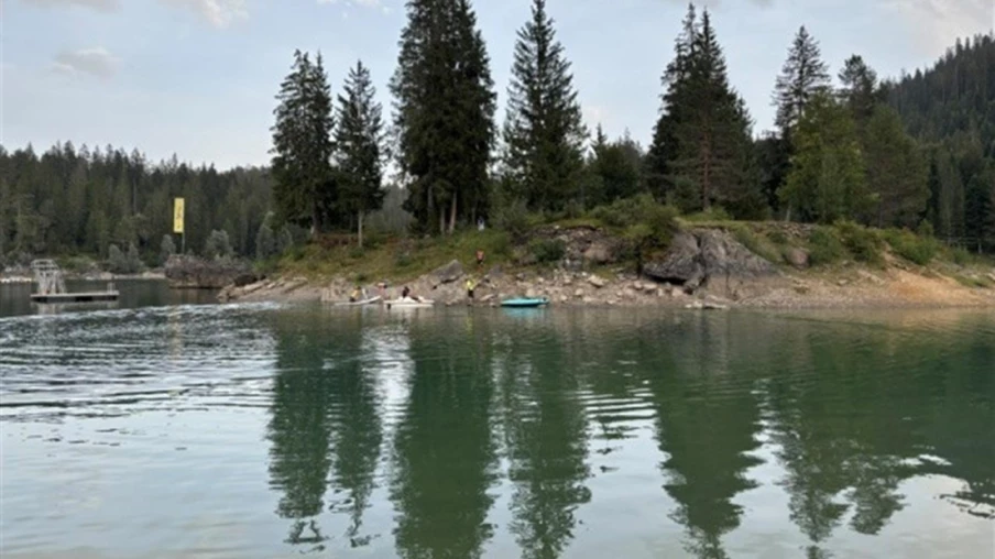 Un touriste anglais de 17 ans se noie dans le lac de Cauma à Flims