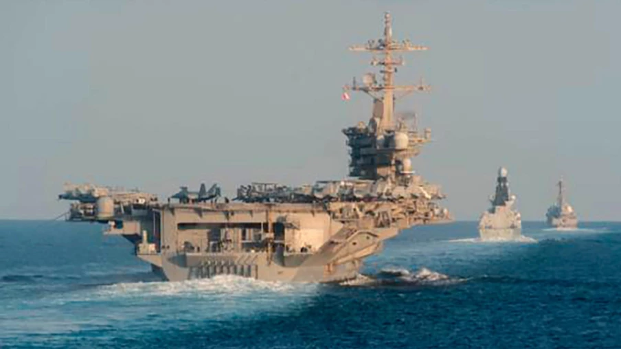 Porte-avions américain Abraham Lincoln en Thaïlande après 9 mois en mer