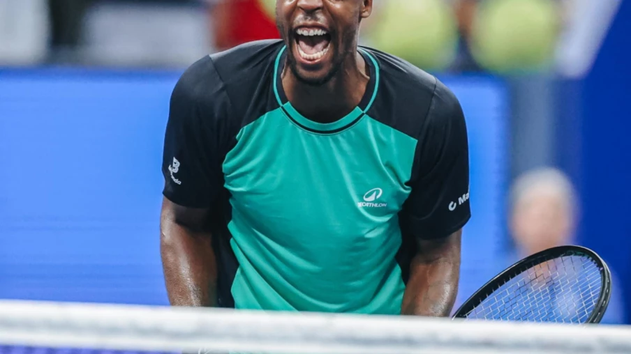 Monfils fête ses 40 ans en se qualifiant au 2e tour de l'US Open