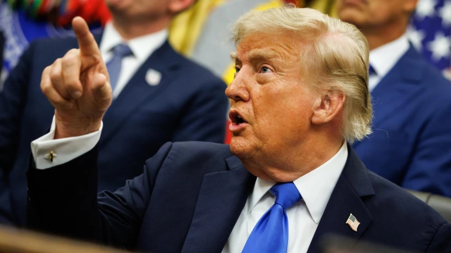 Trump dit être heureux du départ de Harry et Meghan des États-Unis