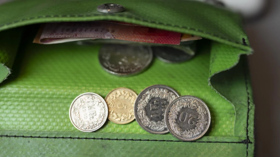 Faible progression des salaires nominaux en Suisse au 1er semestre
