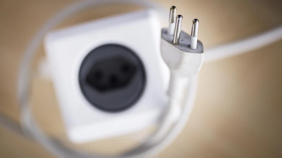 Baisse des tarifs de l’électricité à Delémont dès 2027