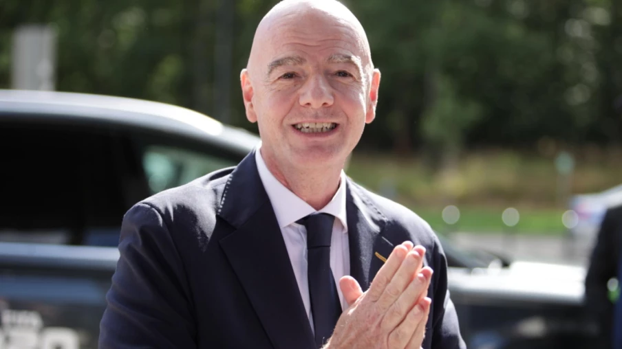 Gianni Infantino candidat à sa réélection à la FIFA malgré la crise