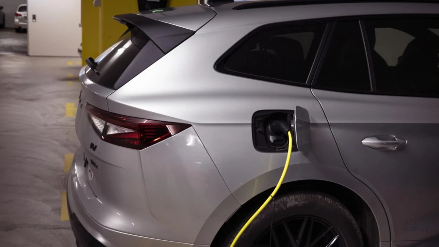 Automobile : l'électrique devient plus avantageux que le thermique
