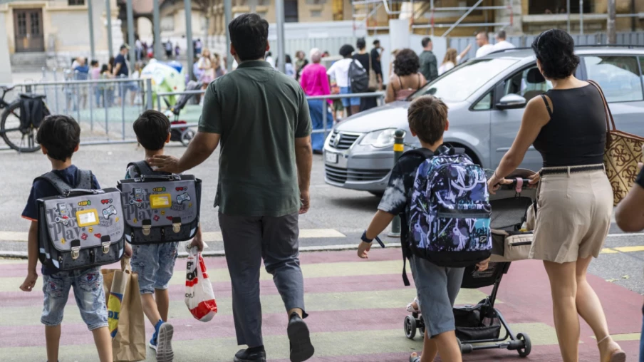 Étude à Genève : marche, vélo et parents-taxis sur le chemin de l'école