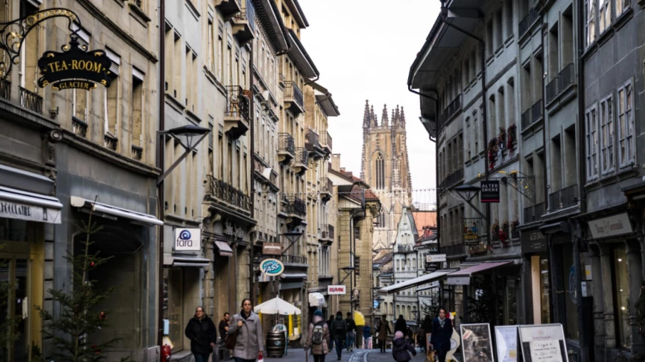 Fribourg rejette une taxe sur les locaux commerciaux vides