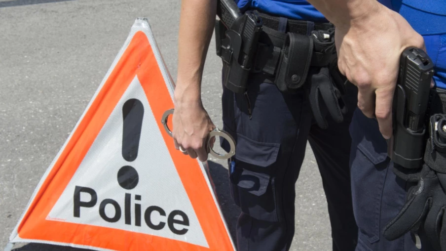 Neuchâtel : un homme en crise reste onze heures sur un toit
