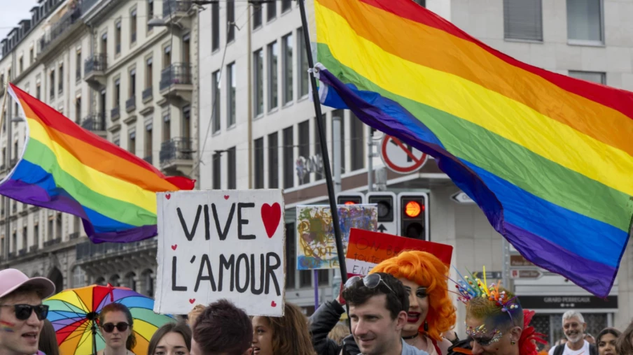 Témoignages de victimes : les dégâts des thérapies de conversion