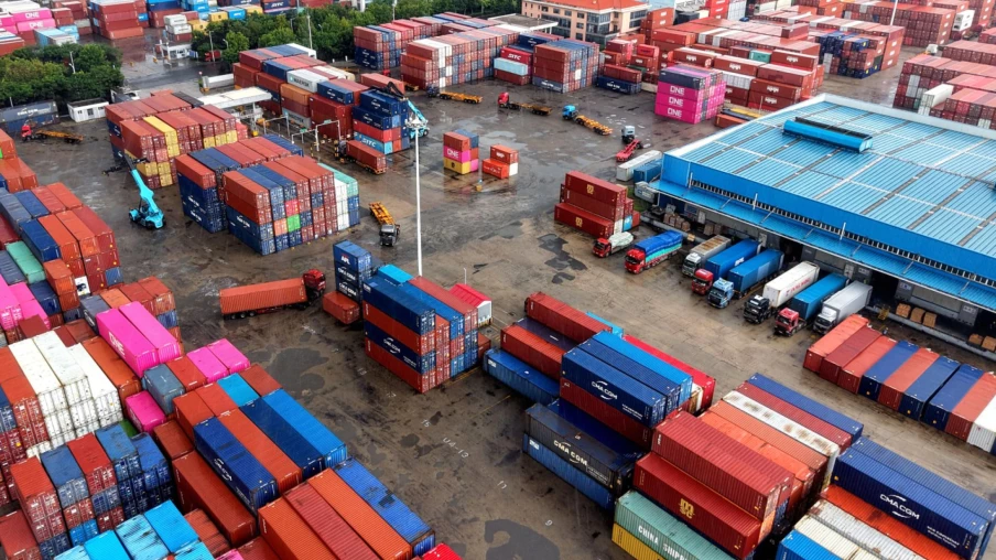 Incendie sur un cargo en Chine : au moins 20 morts à Qingdao