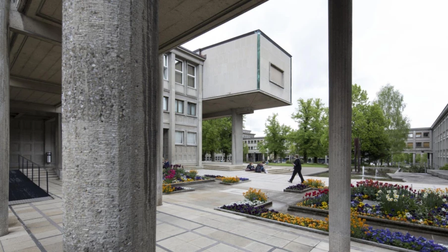 Rentrée universitaire à Fribourg : légère hausse à l’Uni et à la HES