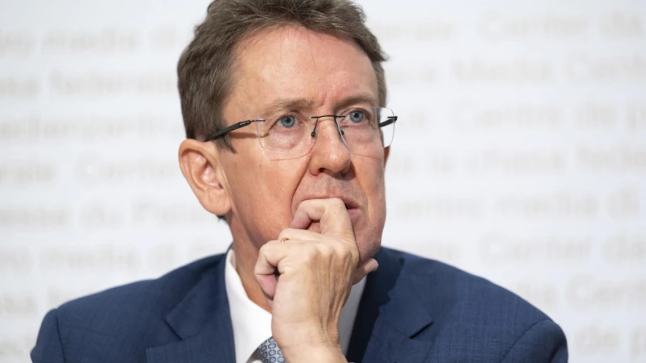 Un retraité condamné pour menaces de mort contre Albert Rösti