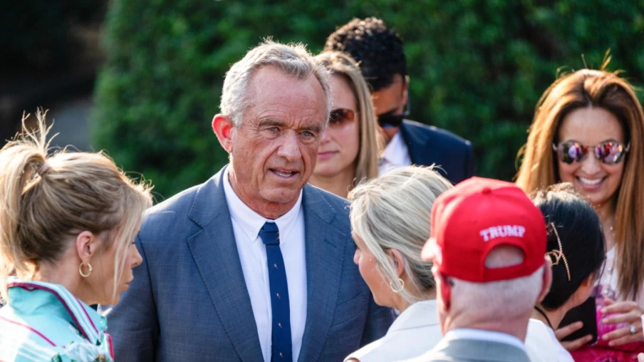 Nomination d'un comité vaccinal controversé par Robert Kennedy Jr. aux USA Nomination d'un comité vaccinal controversé par Robert Kennedy Jr. aux USA