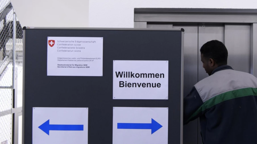 Le National durcit l'asile et supprime l'exception pour les Afghanes