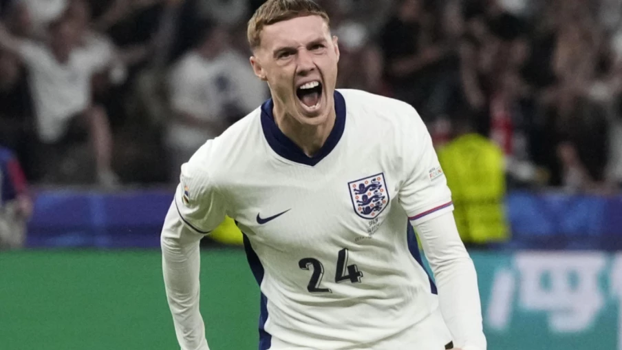 Tuchel rappelle Alexander-Arnold et Palmer, Foden écarté des Three Lions
