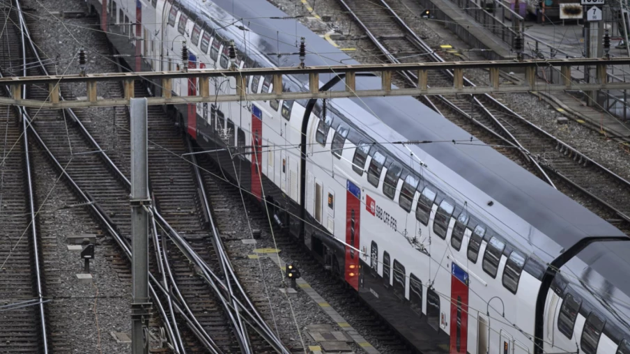 Supporters du FC Zurich : trains bloqués à Berne après fausses alarmes