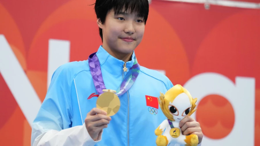 Yu Zidi, 13 ans, à 40 centièmes du record du monde sur 200 m 4 nages