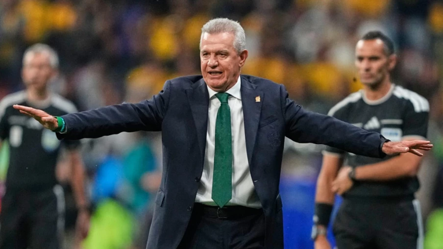 Javier Aguirre nommé entraîneur de Valence en Liga