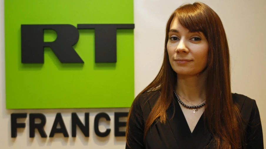 L'UE sanctionne Xenia Fedorova, chroniqueuse russe pro-Kremlin