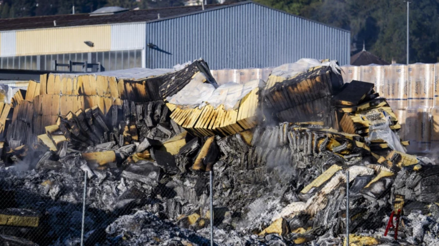 Incendie maîtrisé dans une usine de matériaux isolants à Lucens (VD)