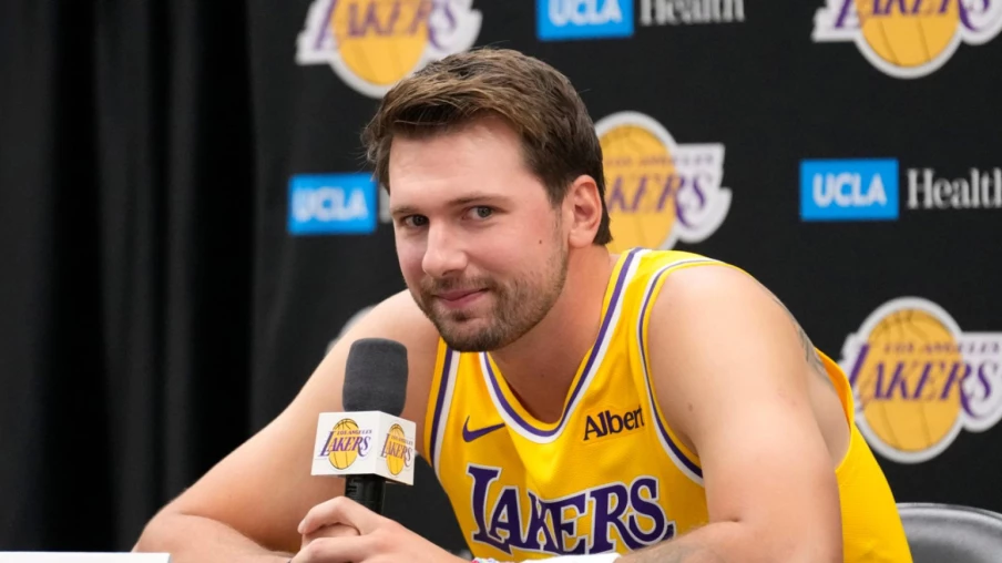 Doncic impatient de prendre les rênes des Lakers après le départ de LeBron James
