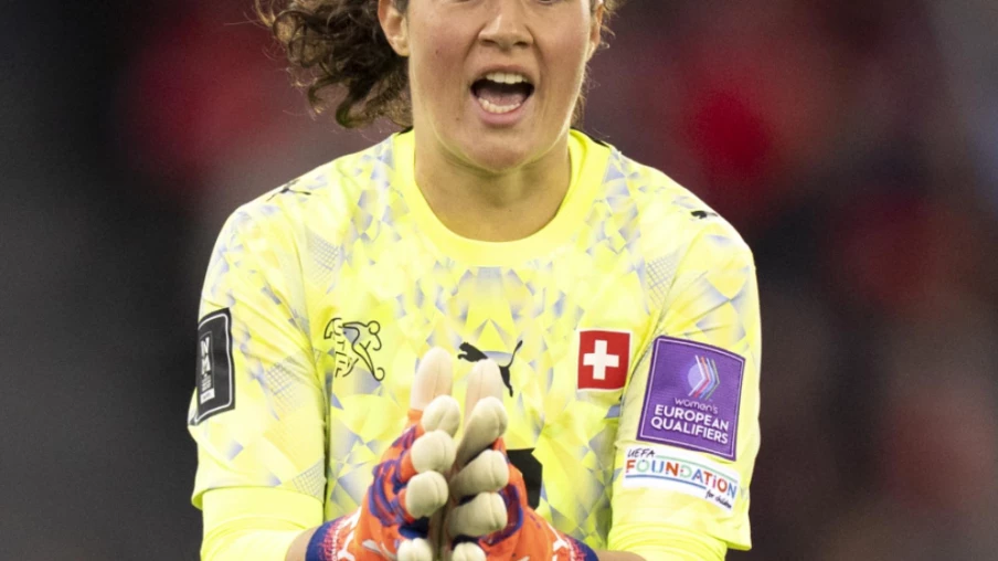 Livia Peng reste titulaire avec la Suisse pour les barrages du Mondial