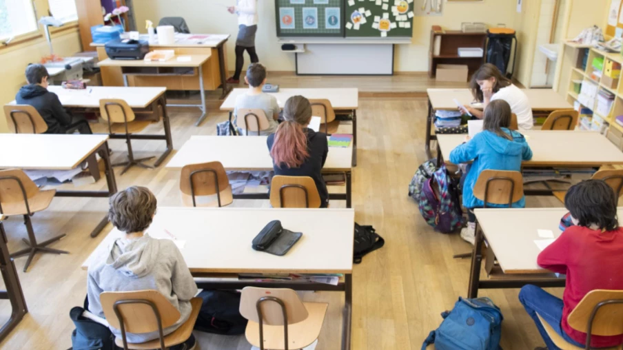 Évaluation du cycle 3 à Neuchâtel : cinq objets parlementaires