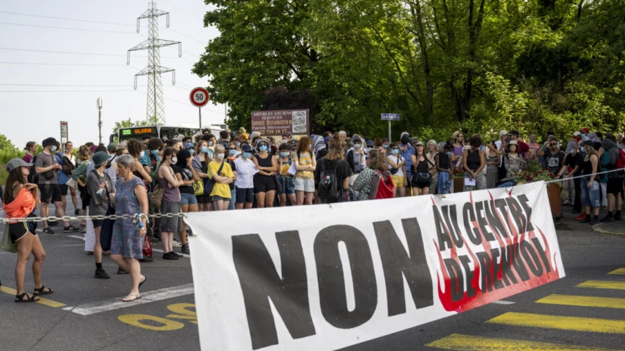 Protestation contre l'ouverture du Centre d'Asile au Grand-Saconnex