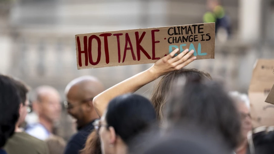 Neuchâtel : plus de 1500 manifestants pour la justice climatique