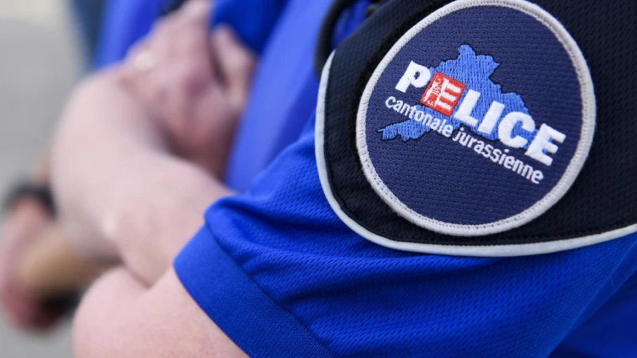 La police jurassienne met en garde contre les faux policiers et arnaques