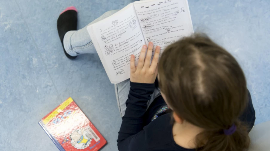Réforme des langues au primaire : partis et cantons divisés en Suisse