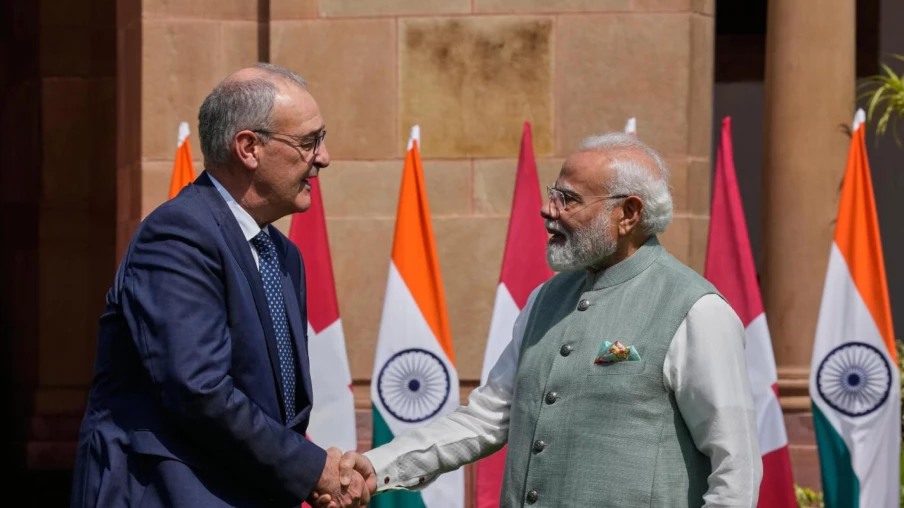 Guy Parmelin en Inde pour un accord de protection des investissements