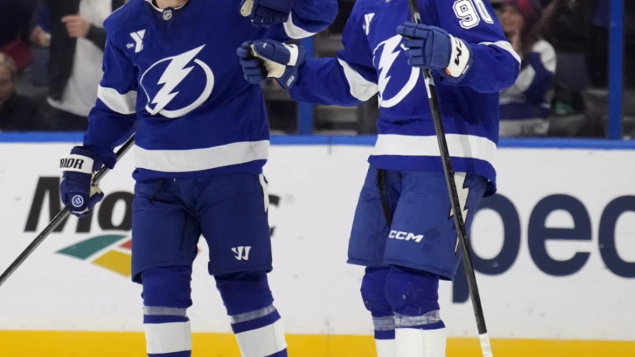NHL : les Suisses gagnent, mais restent sans pointage