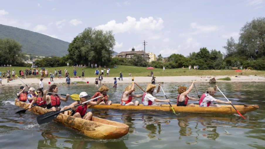 Régate Internationale de Pirogues Monoxyles au Lac de Neuchâtel
