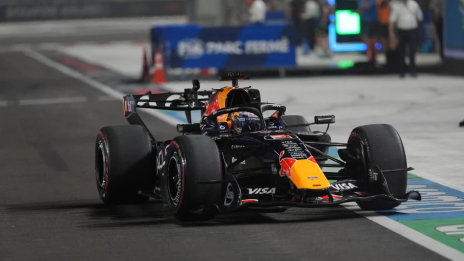Max Verstappen en pole position du Grand Prix de Singapour