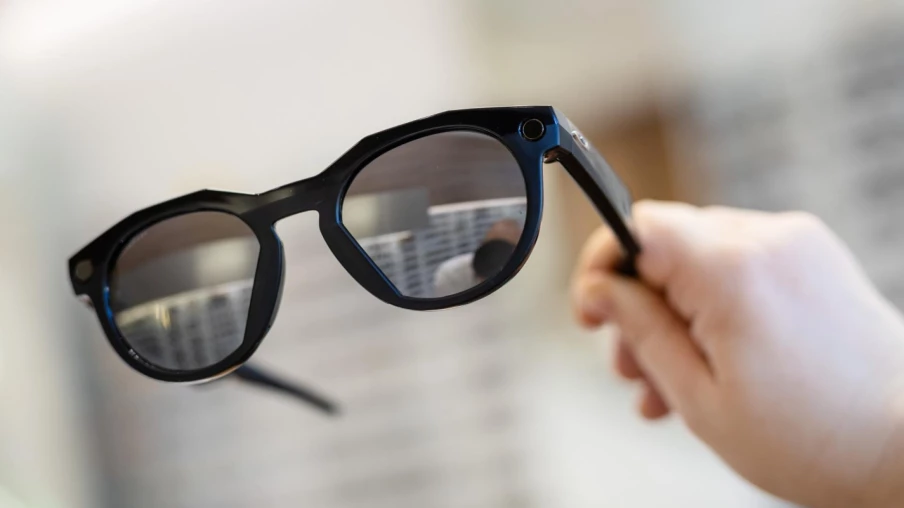 Lunettes connectées interdites dans les piscines et saunas publics