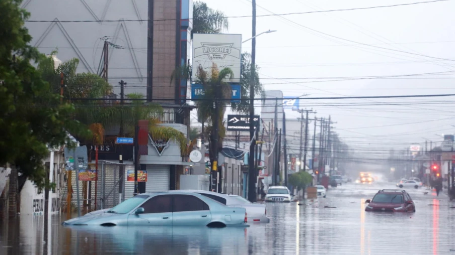 Mexique: cinq morts après la tempête Rachel et l’ouragan Simon