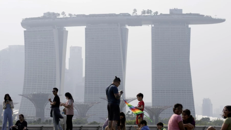 Incendies en Indonésie : pollution de l’air très élevée à Singapour