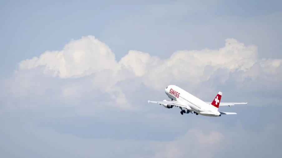 Swiss : crises géopolitiques et hausse du kérosène pèsent sur ses vols