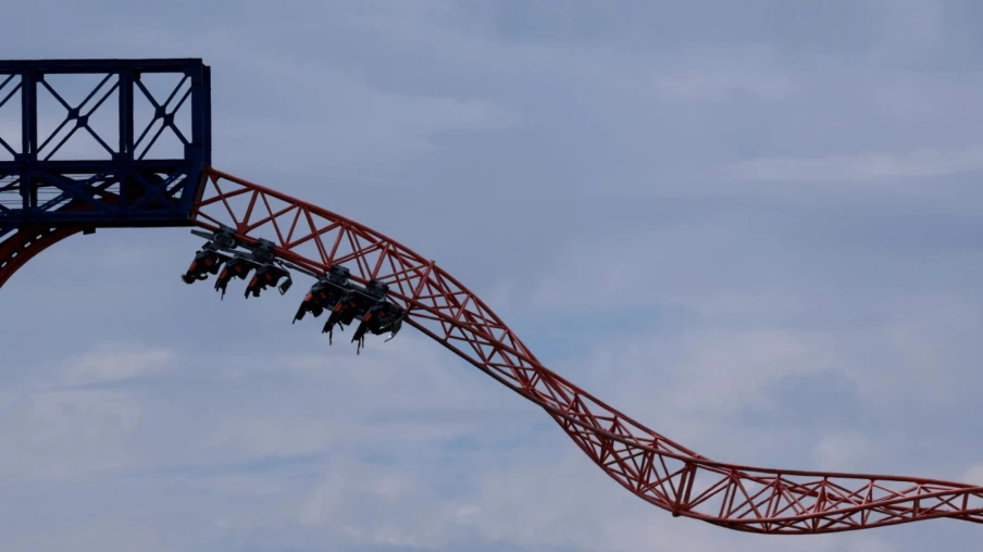 Grands huit Bolliger & Mabillard suspendus après un accident mortel aux États-Unis