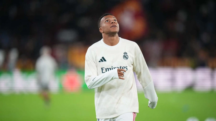 Mbappé dispute son 100e match de Ligue des champions, record de précocité