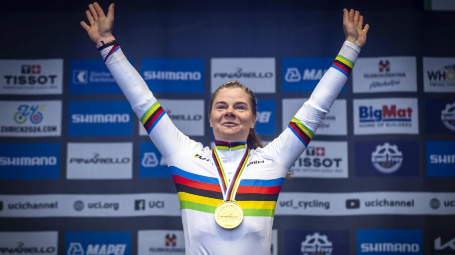 Lotte Kopecky sacrée championne du monde de l’élimination pour la 3e fois