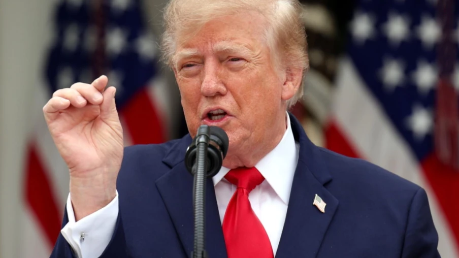 Trump juge "honteuse" la reprise des frappes ukrainiennes sur les raffineries russes