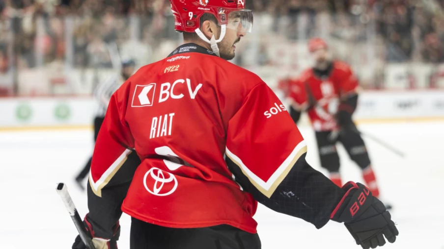 Damien Riat retrouve des couleurs avec le LHC face à Ajoie