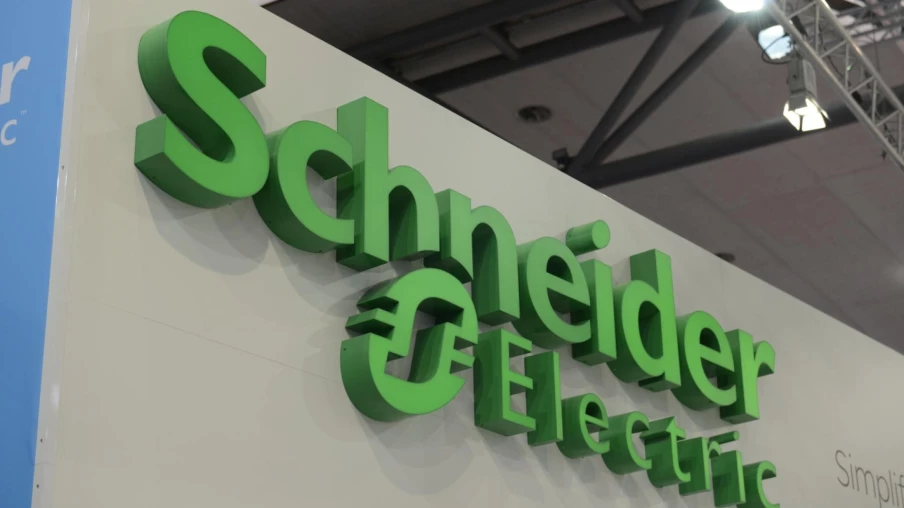 Schneider Electric relève ses objectifs 2026 après un trimestre record