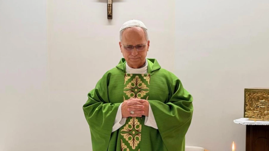 Le Vatican publie les premières photos du pape Léon XIV après son opération