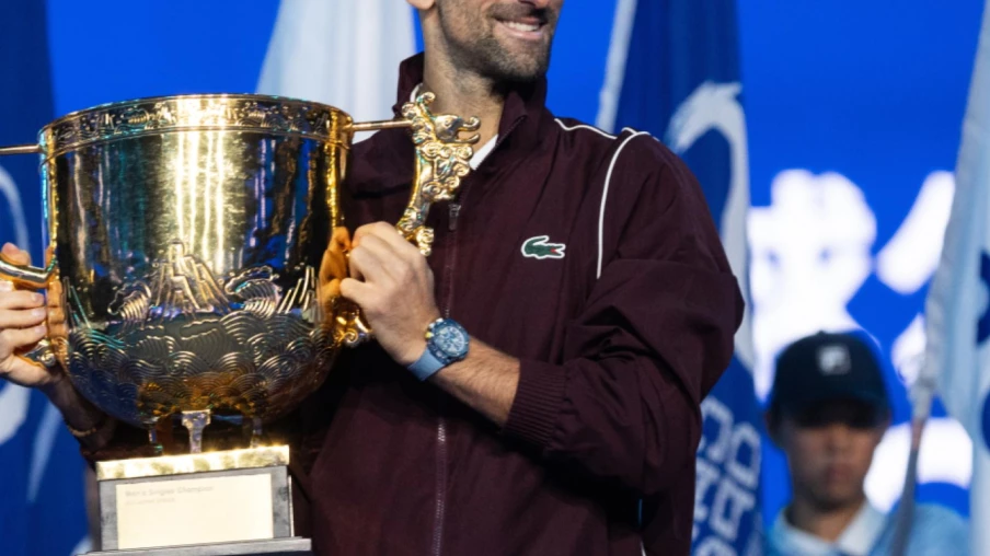 Novak Djokovic de retour aux Swiss Indoors de bâle après 15 ans
