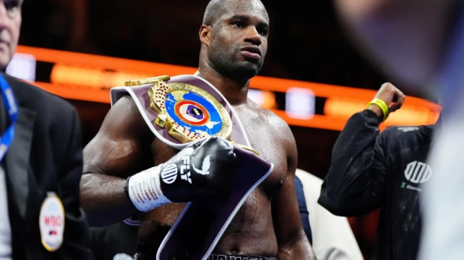 Daniel Dubois conserve son titre WBO des poids lourds à Londres
